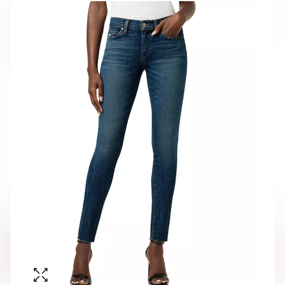 Size 27 Krista Low-Rise Skinny Ankle Jean with Raw Hem - no signs of wear